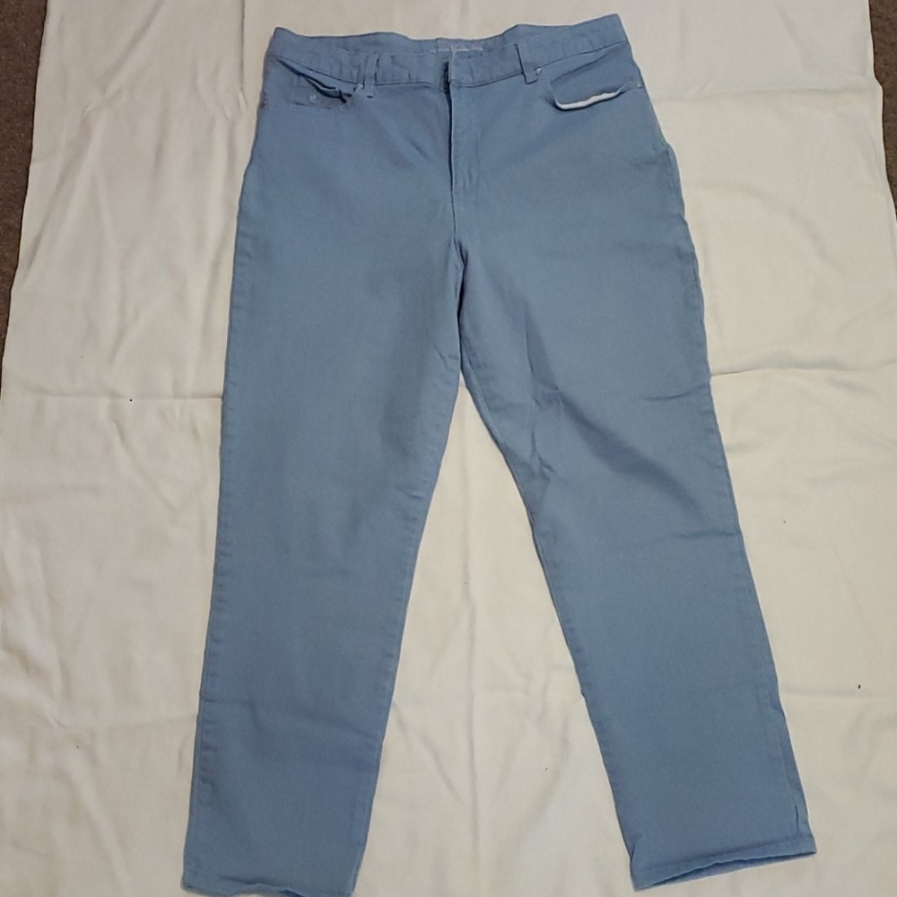 Gloria Vanderbilt, size 16 pants